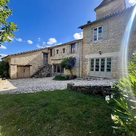 Du Clocher - Confort, Piscine Privee Pontcirq